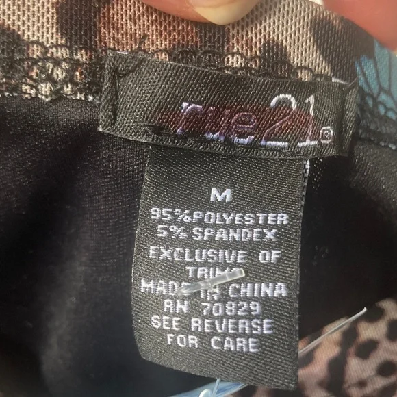 3/$12 Rue21 top Butterfly animal print cinch string in front casual boho M jr - Picture 6 of 17